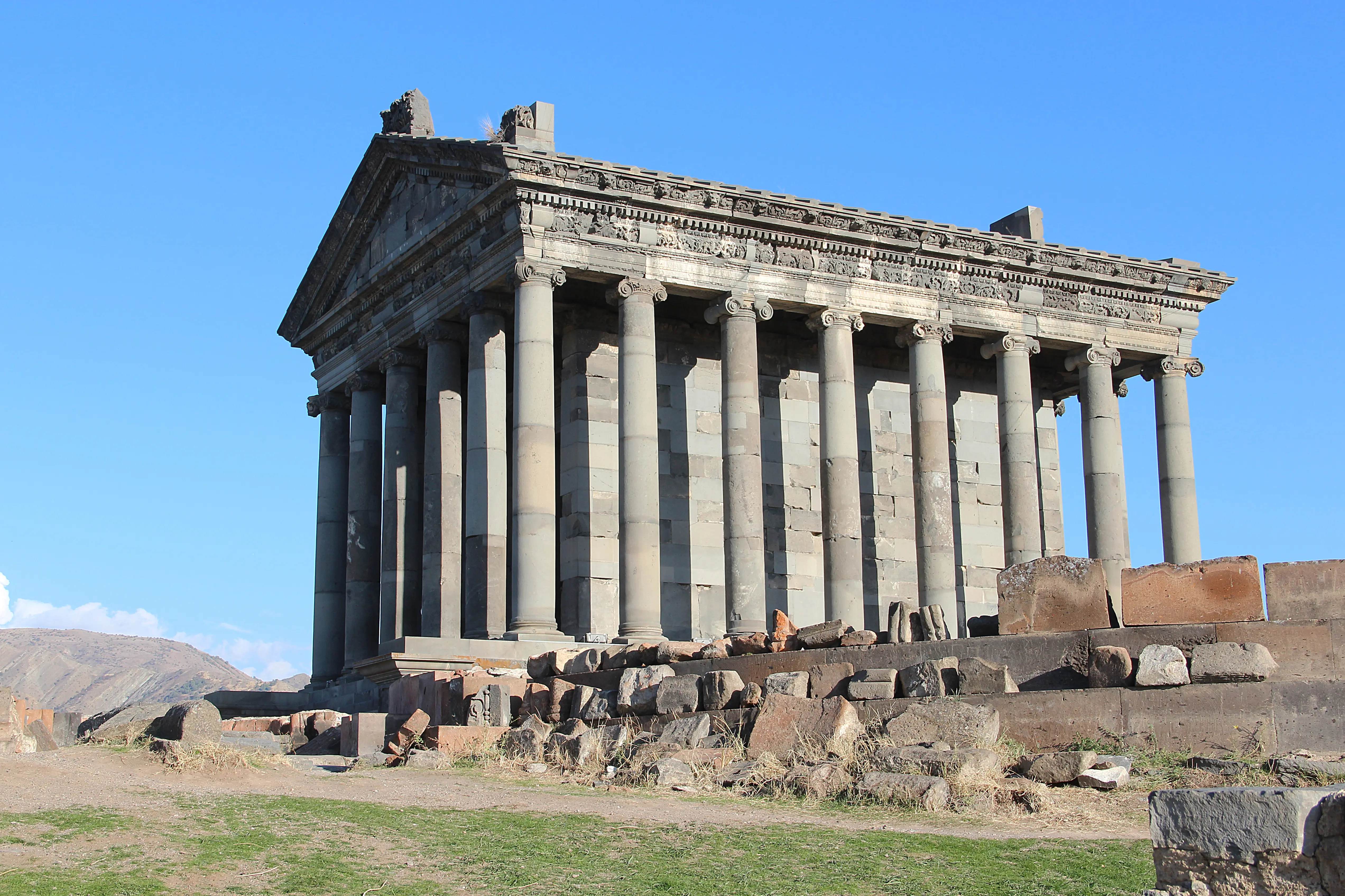 Золотой треугольник: от античности до лазурных вод